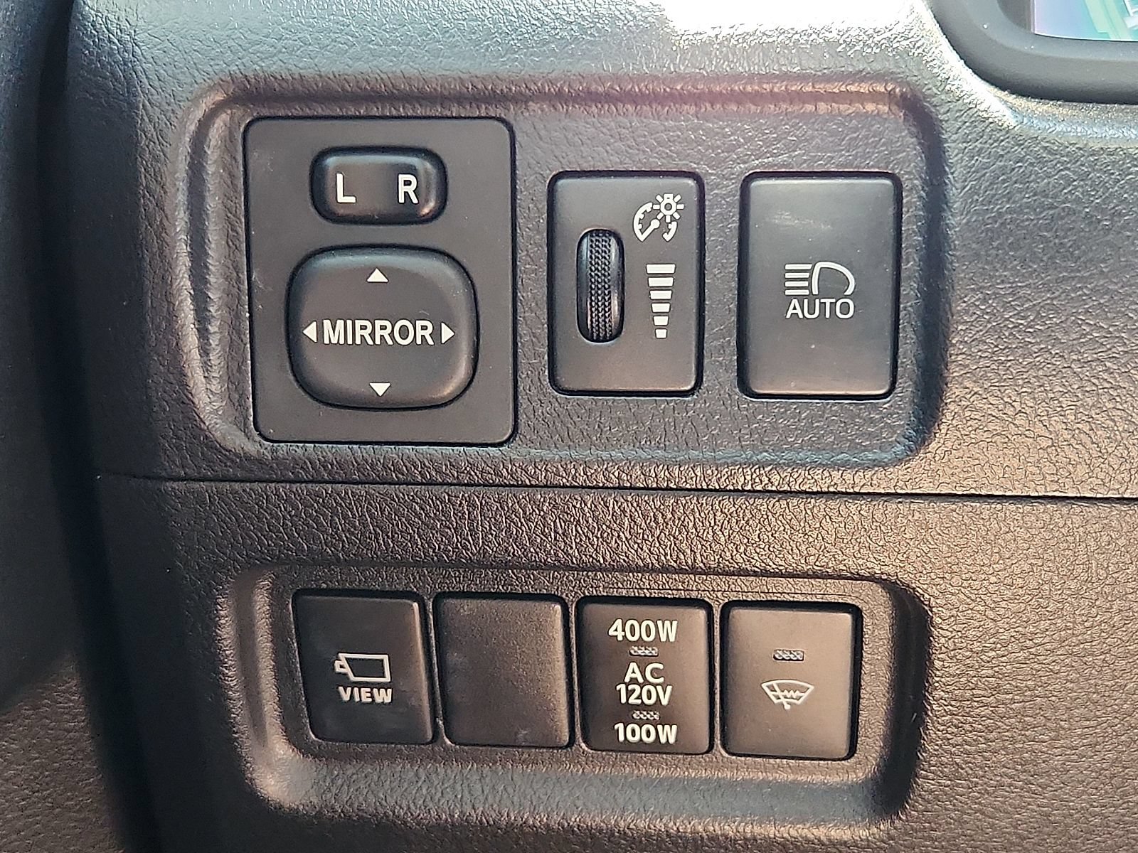 Used 2022 Toyota 4Runner TRD Off-Road Premium AWD/4WD image 17