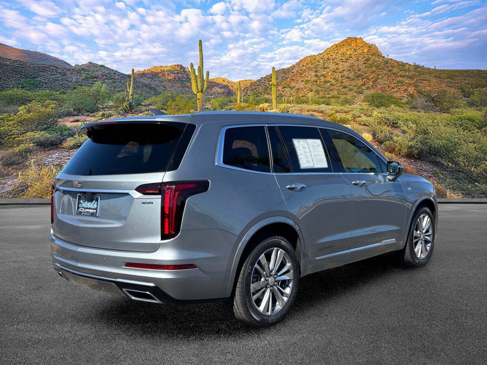 Used 2025 Cadillac XT6 Premium Luxury FWD image 4