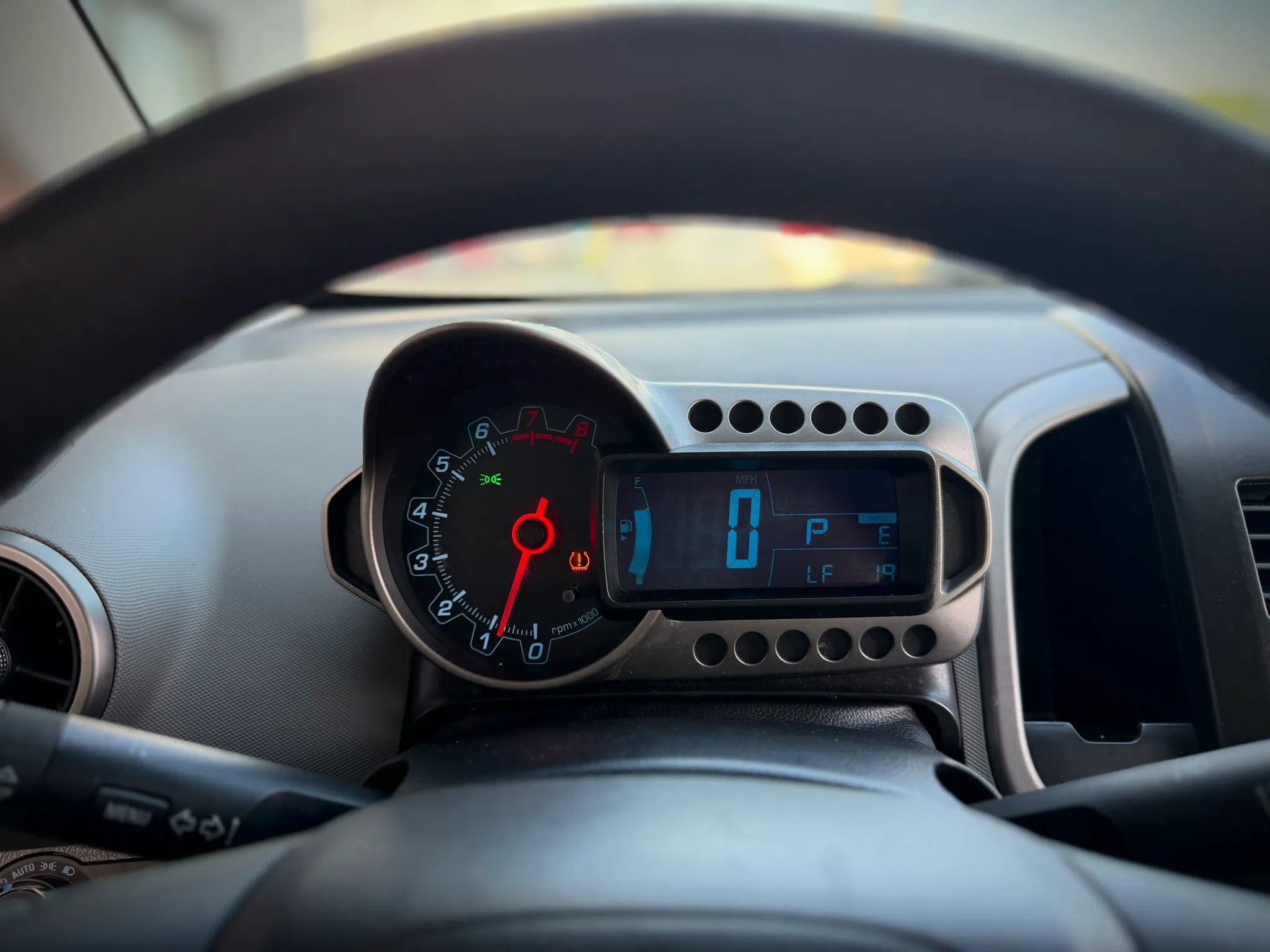 Used 2014 Chevrolet Sonic LT w/ Wheels and Fog Lamp Package FWD image 10