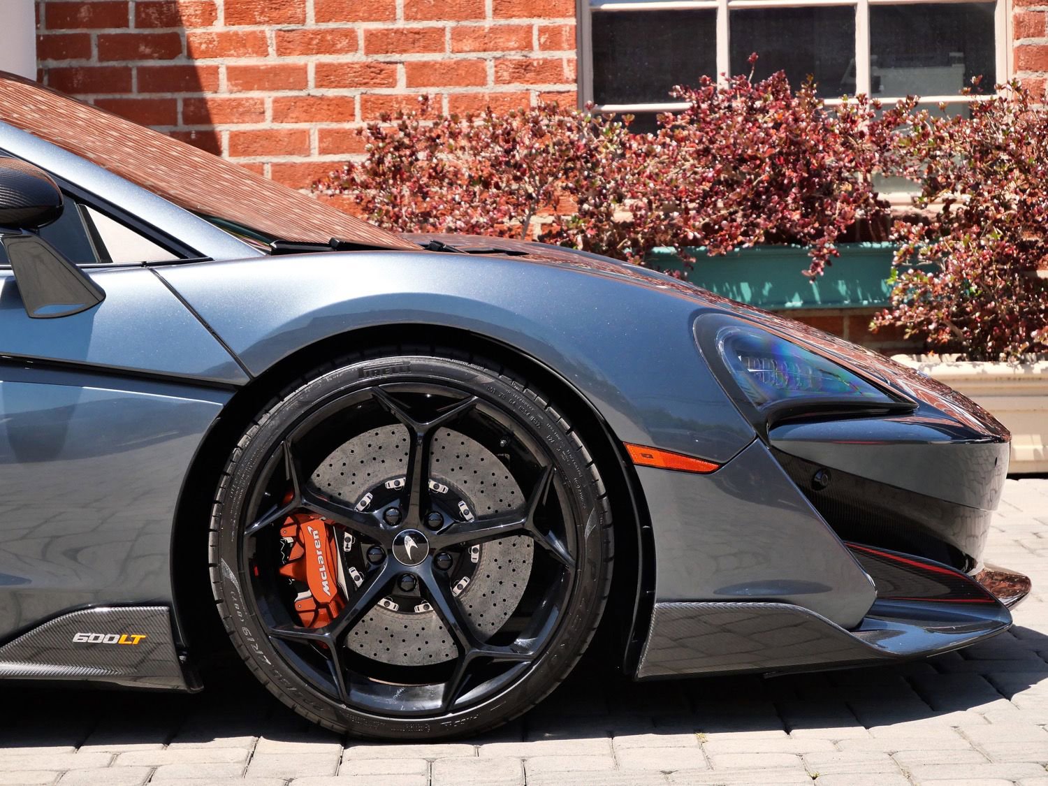 Used 2019 McLaren 600LT RWD image 7