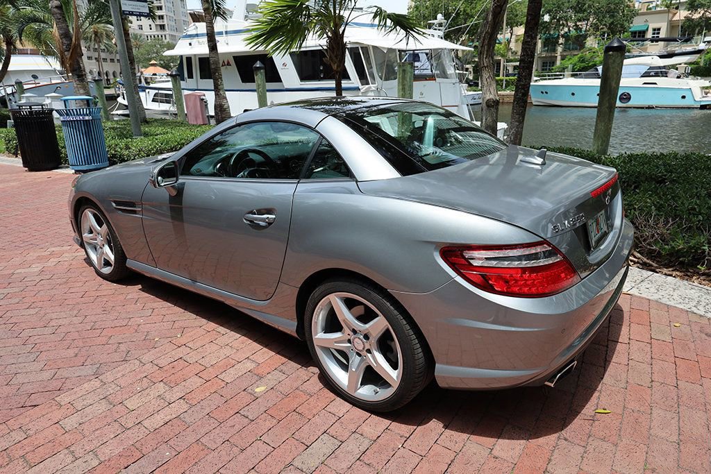 Used 2013 Mercedes-Benz SLK 250 image 26