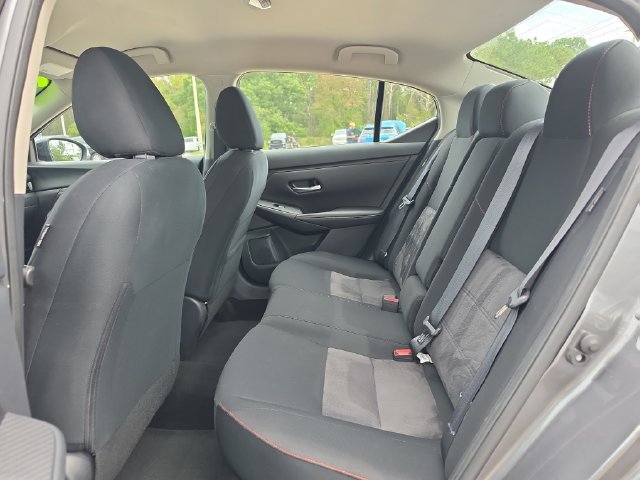 Used 2025 Nissan Sentra SR FWD image 12