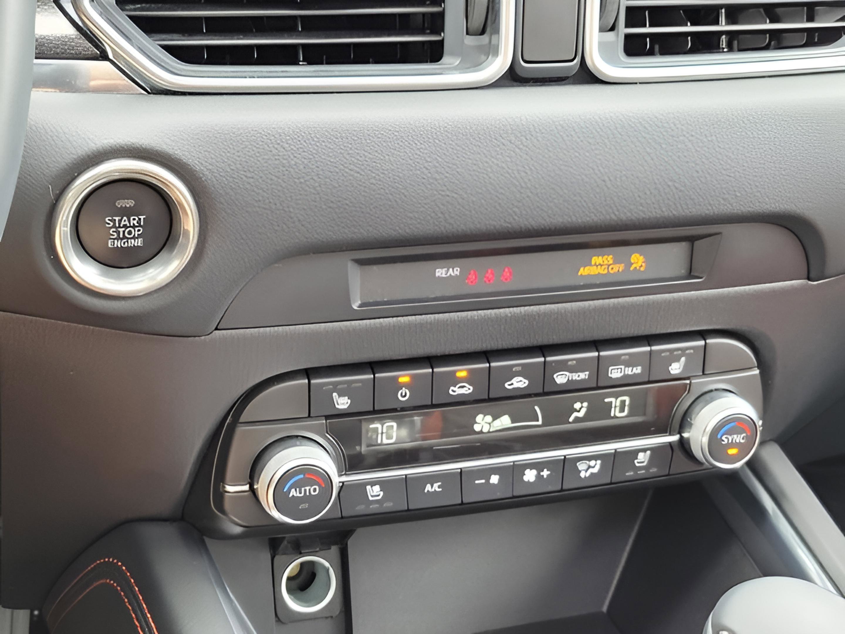 Used 2024 MAZDA CX-5 Carbon Edition image 33