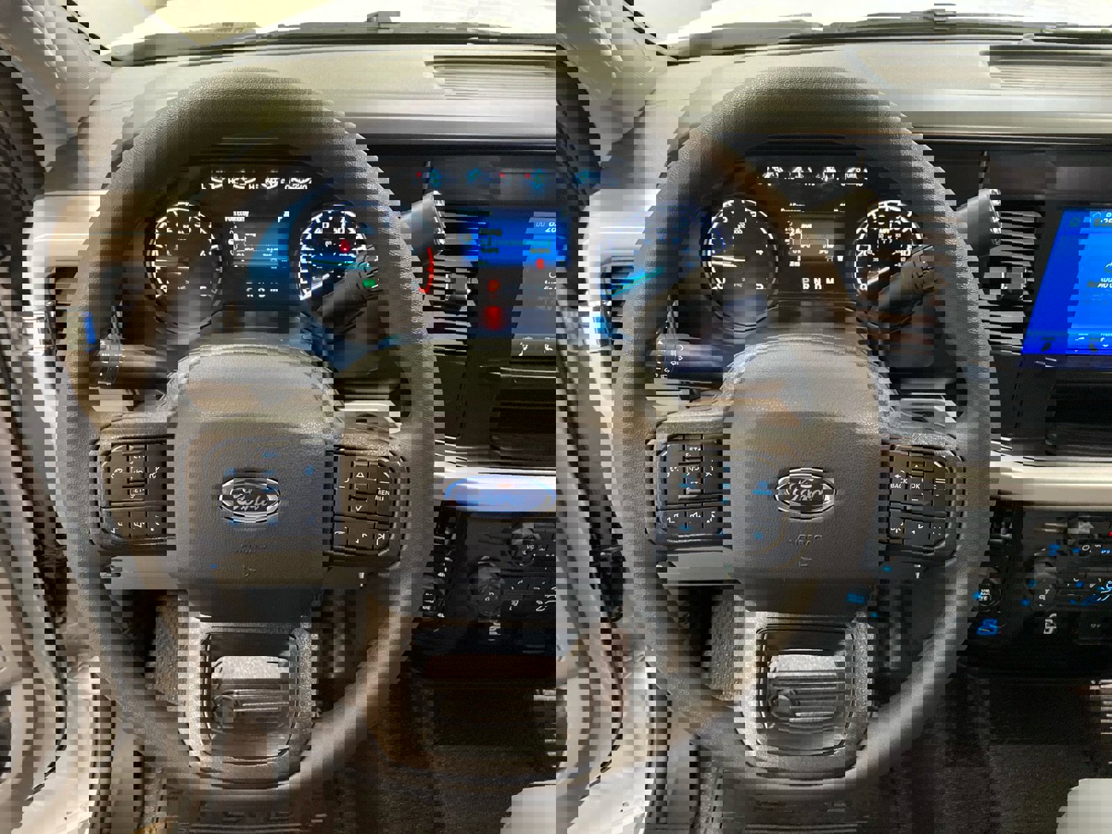 New 2026 Ford F250 XL w/ XL Chrome Package image 18