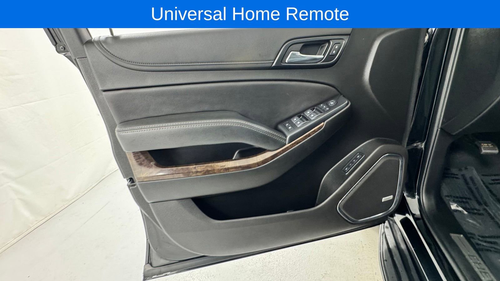 Used 2020 Chevrolet Tahoe LT w/ RST Edition AWD/4WD image 21