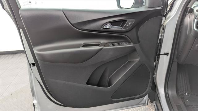 Used 2022 Chevrolet Equinox LT FWD image 13