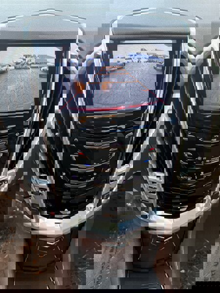 Used 2014 Cadillac SRX Luxury image 14