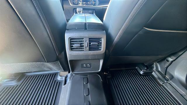 Used 2023 Nissan Rogue SV w/ SV Premium B Package image 23