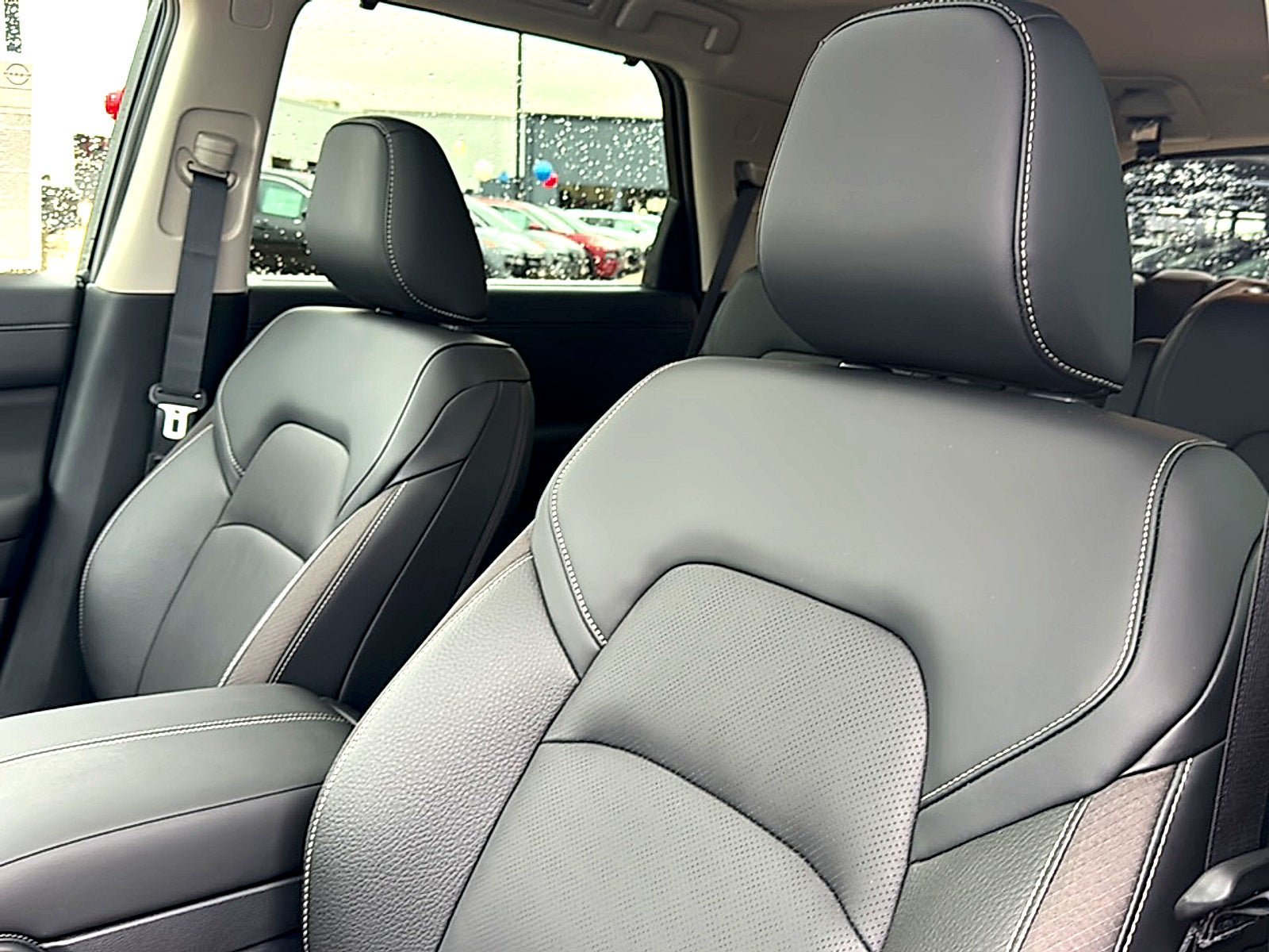 New 2026 Nissan Pathfinder SL w/ SL Premium Package FWD image 11