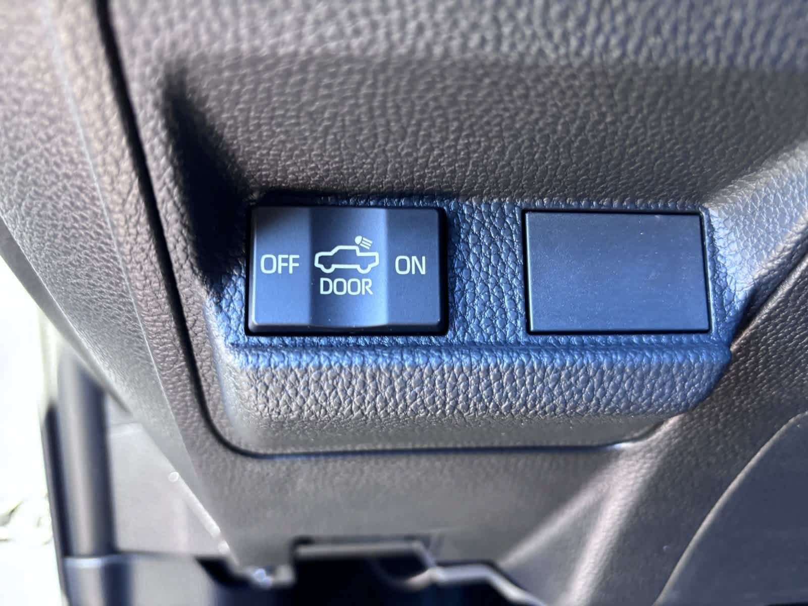 Used 2026 Toyota Tacoma SR5 RWD image 19