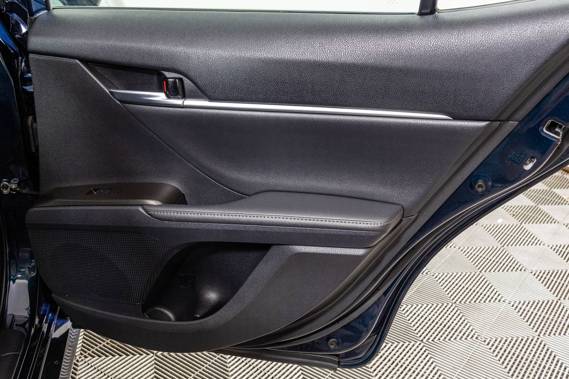 Used 2021 Toyota Camry XLE FWD image 41
