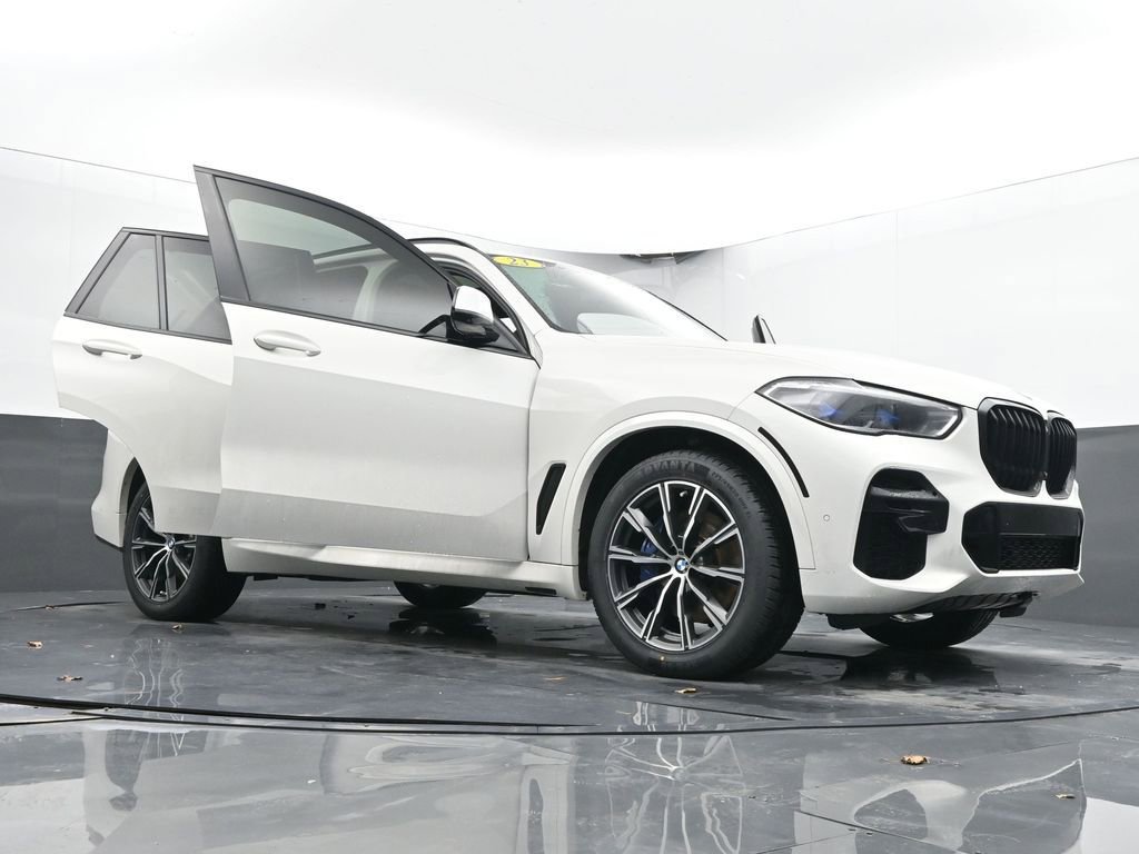 Used 2023 BMW X5 xDrive40i w/ Executive Package image 71