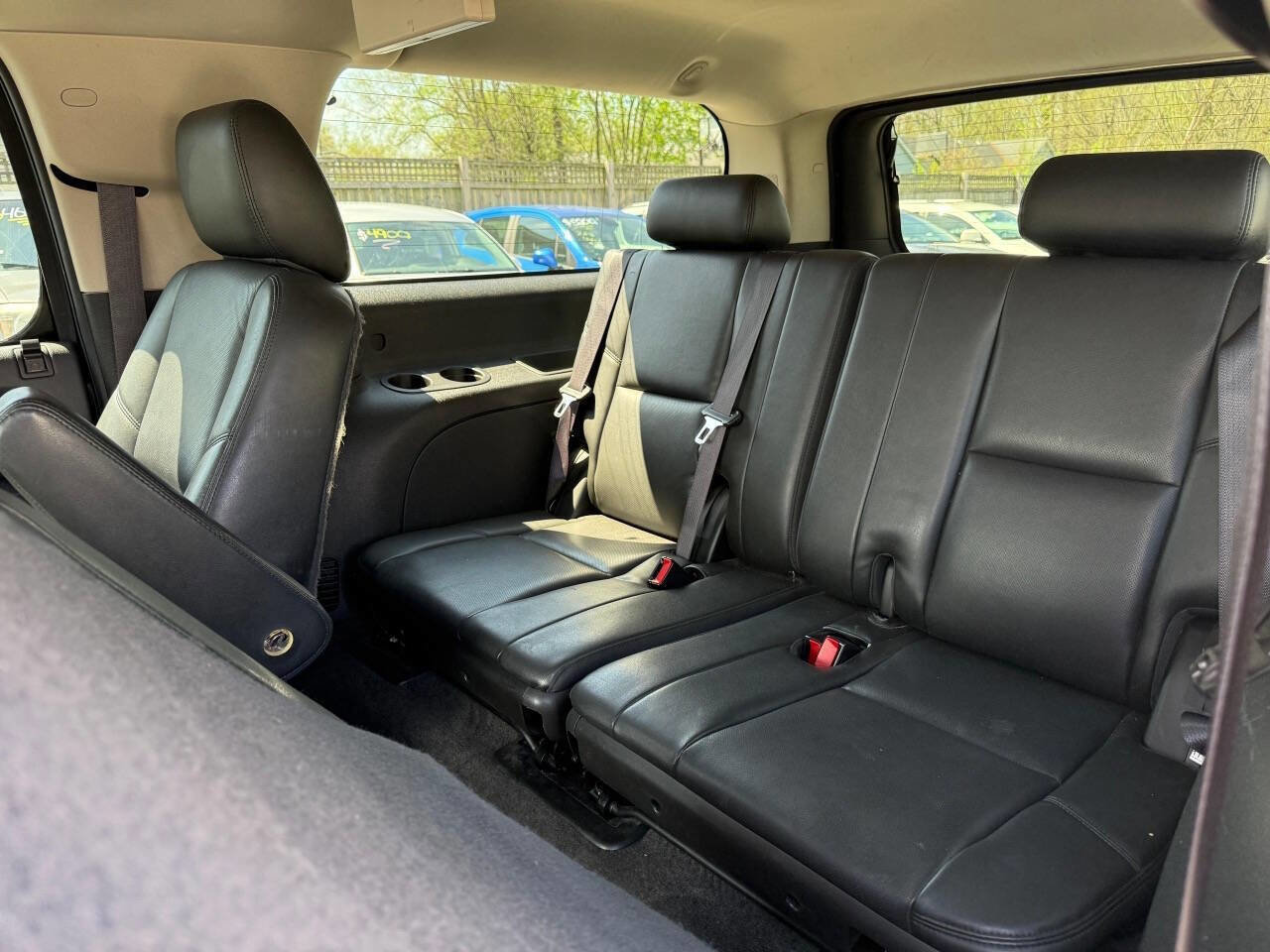 Used 2012 GMC Yukon XL Denali image 8