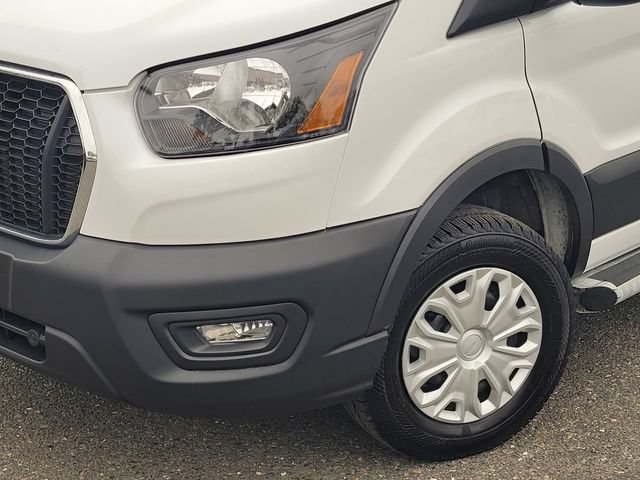 Certified 2025 Ford Transit 250 Low Roof w/ Exterior Upgrade Package RWD image 9
