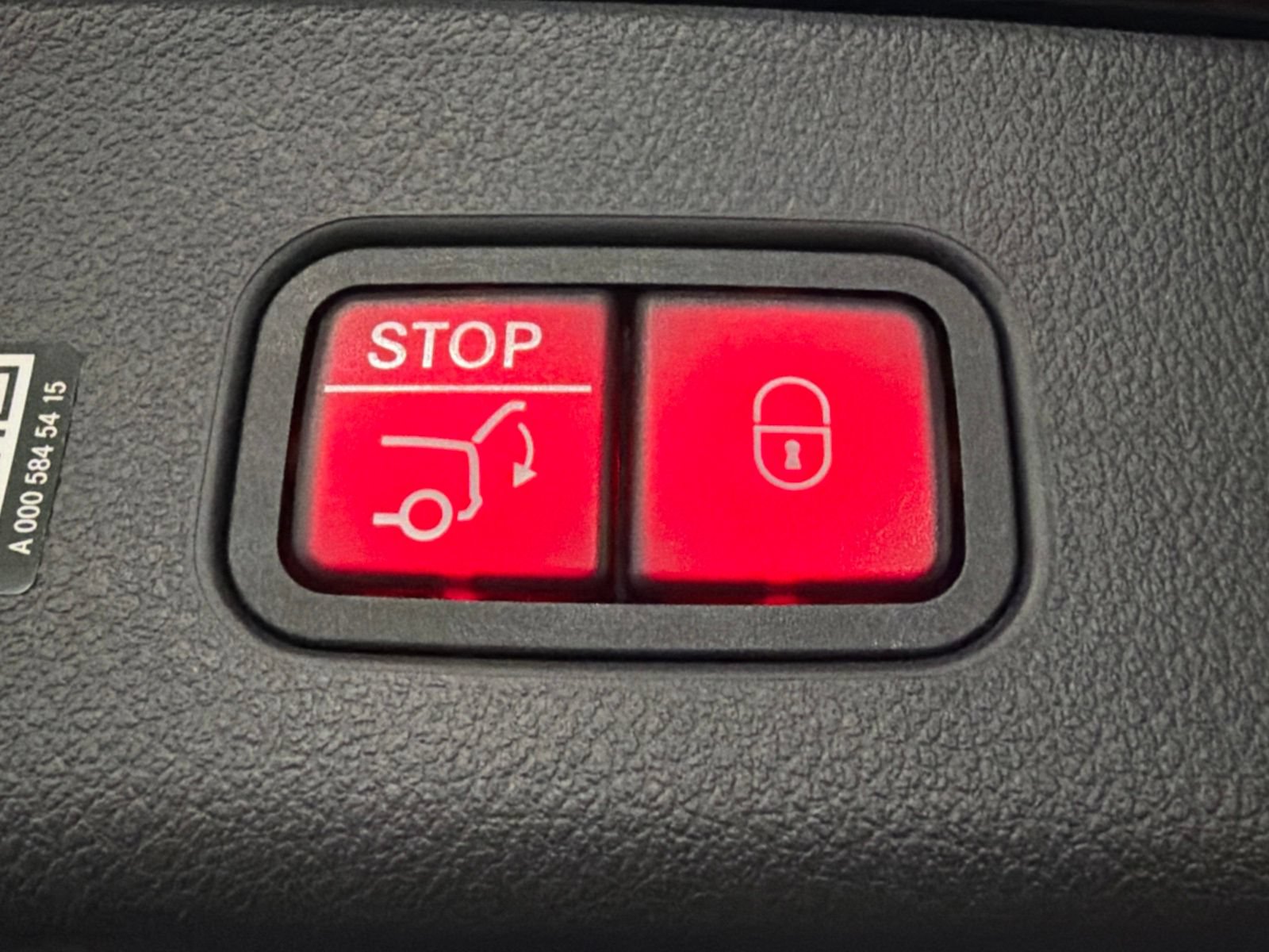Certified 2026 Mercedes-Benz GLC 300 image 17