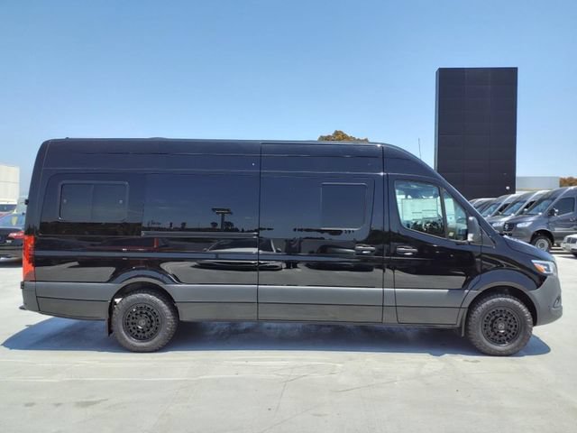 Used 2023 Mercedes-Benz Sprinter 2500 image 14