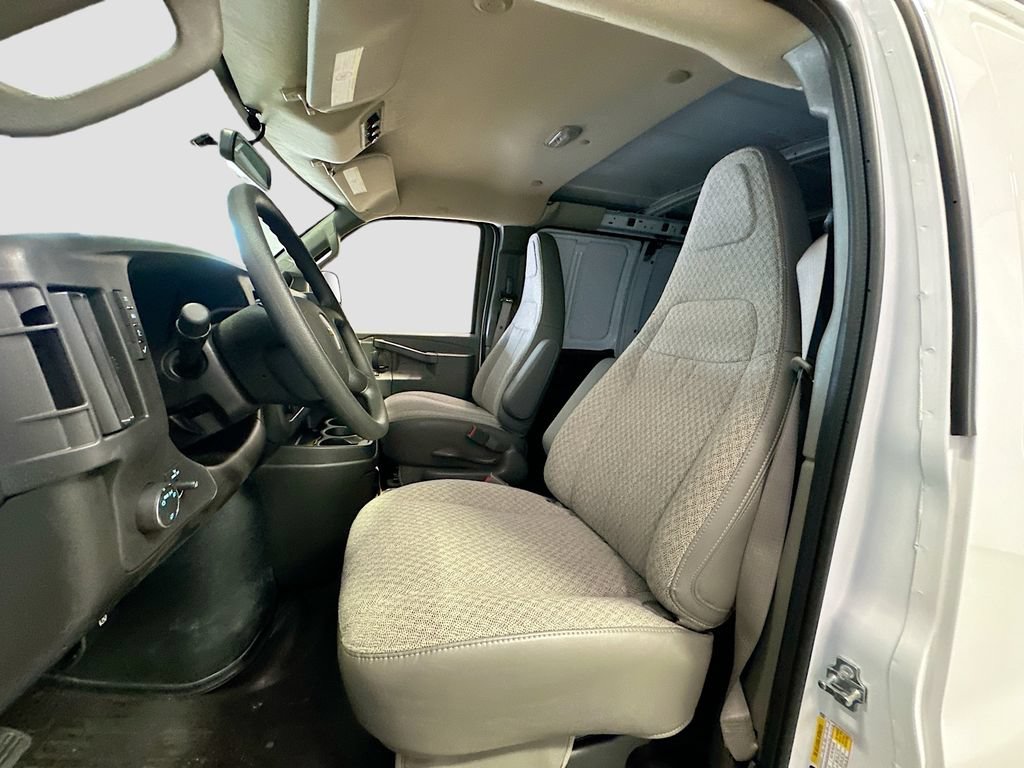 New 2025 Chevrolet Express 2500 Extended w/ Driver Convenience Package RWD image 20