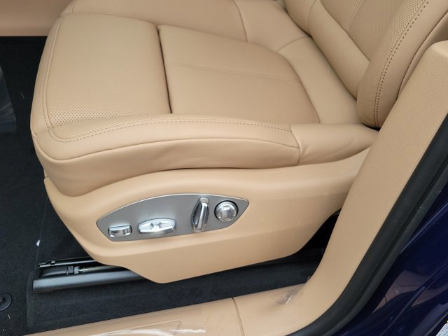 New 2026 Porsche Macan AWD/4WD image 23