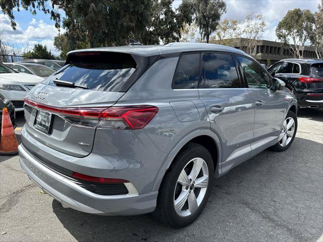 Used 2023 Audi Q4 e-tron Premium Plus w/ Premium Plus AWD/4WD image 3