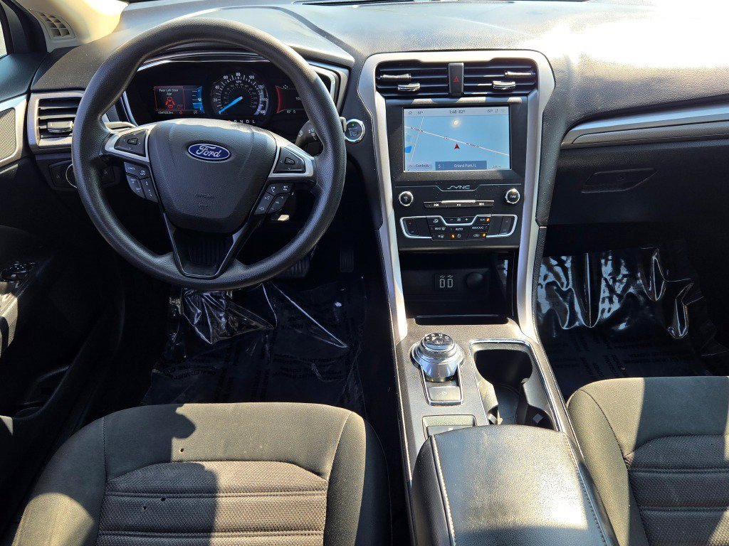 Used 2020 Ford Fusion SE image 14