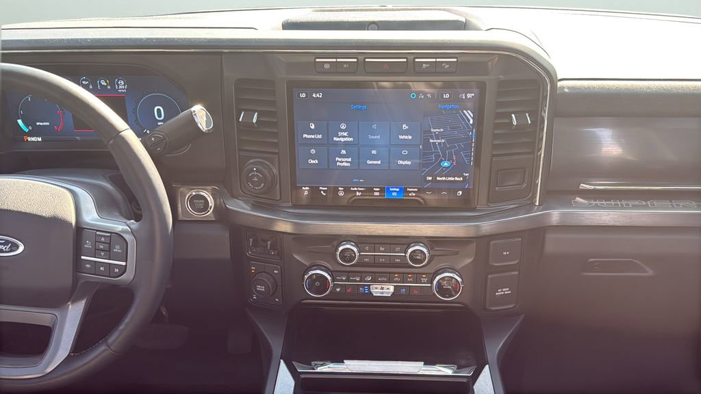 Used 2024 Ford F250 Lariat w/ Chrome Package image 20