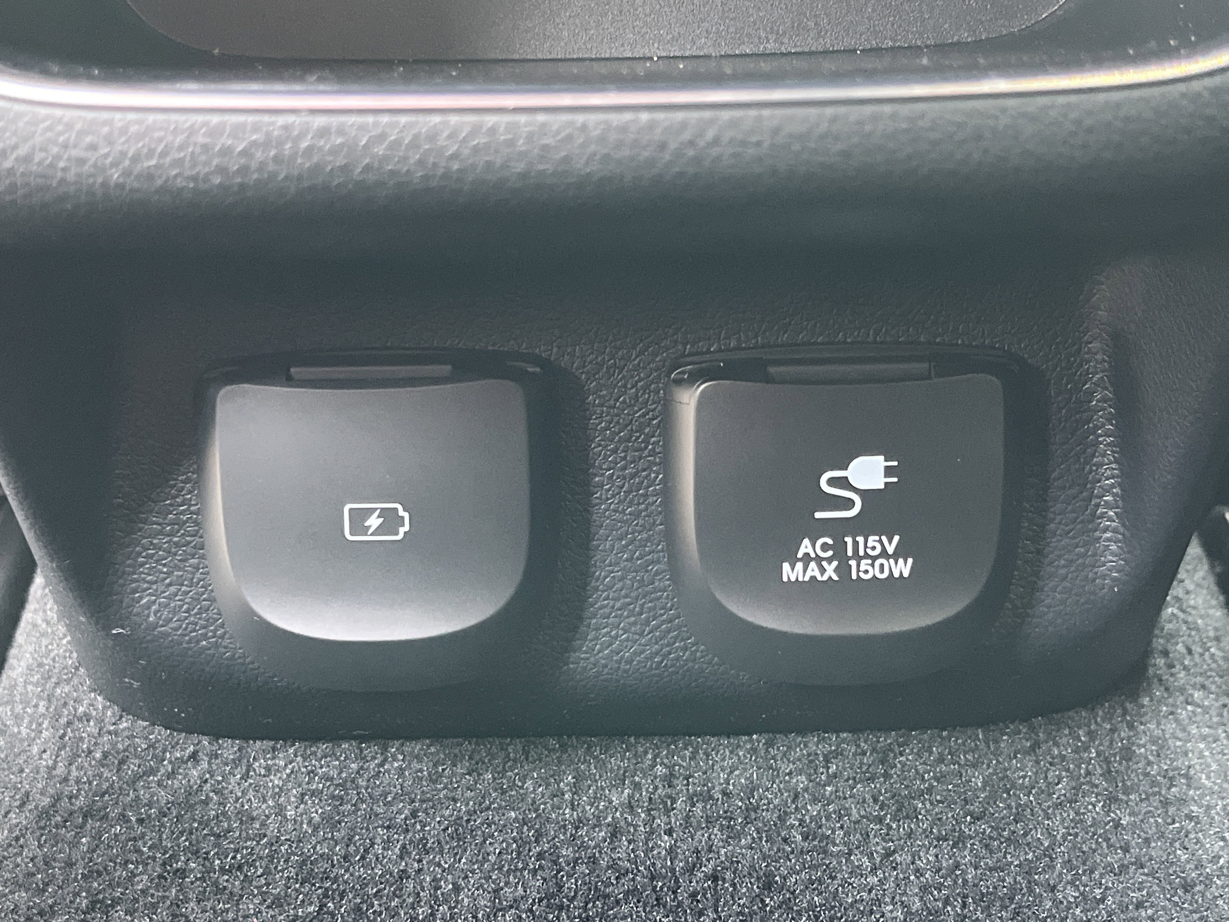 Used 2025 Genesis GV70 3.5T Sport w/ Sport Advanced Package image 23