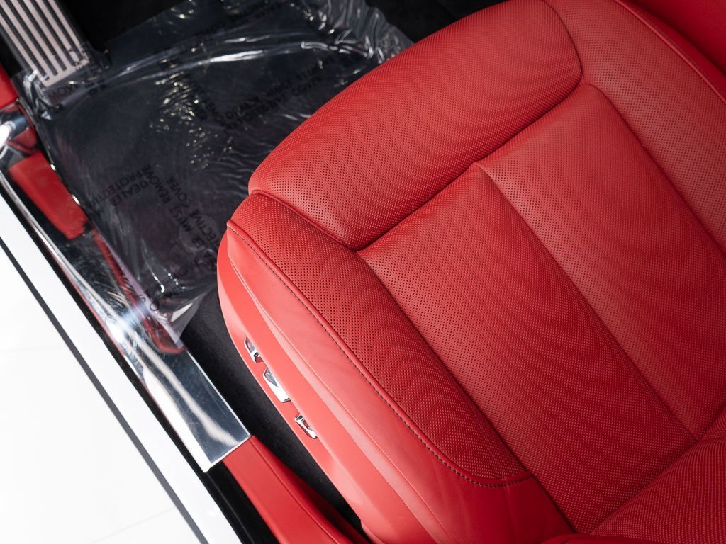 Certified 2024 Rolls-Royce Cullinan image 13