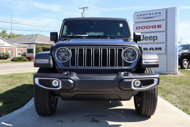 New 2025 Jeep Wrangler Sahara image 5