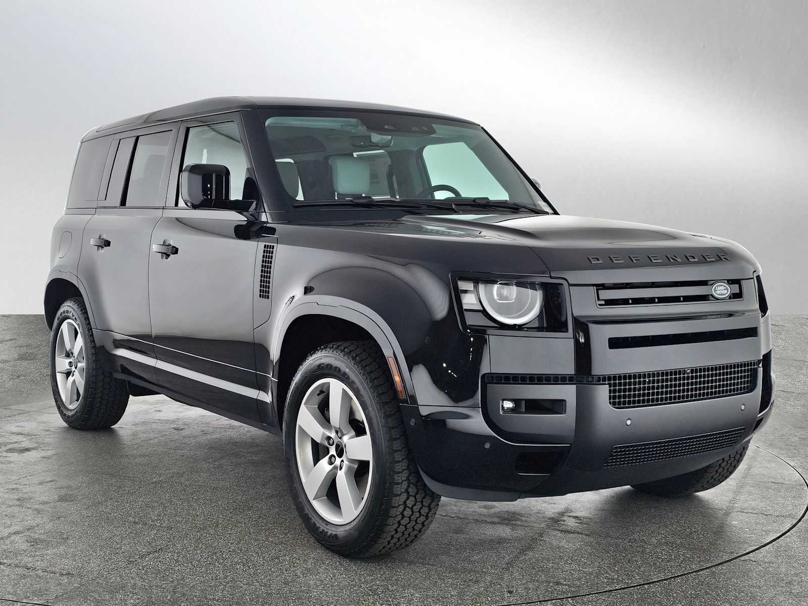 New 2026 Land Rover Defender 110 X-Dynamic SE image 7