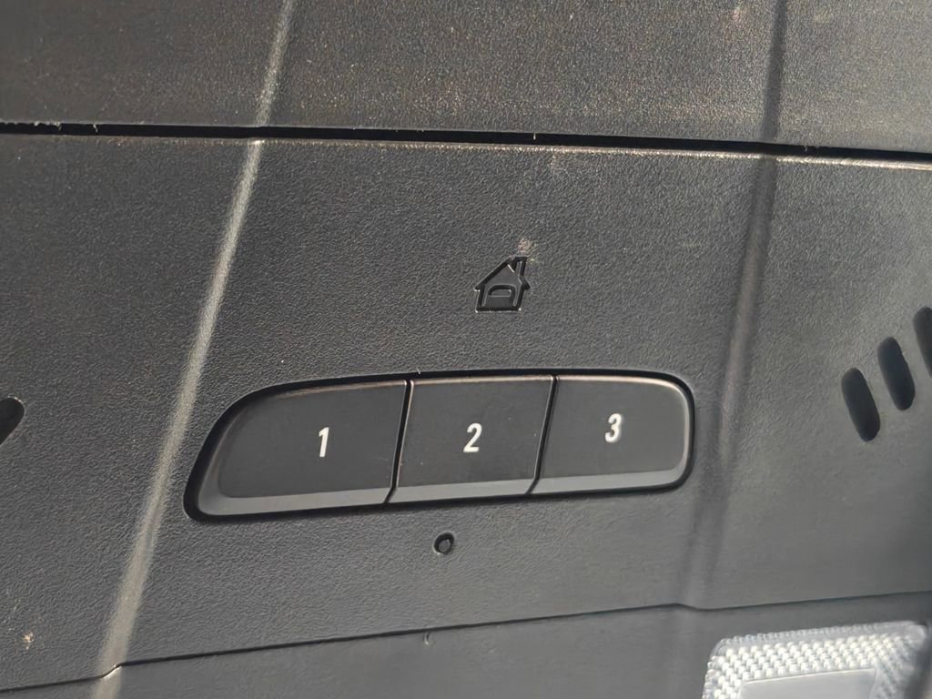 Used 2024 Buick Enclave Premium image 15