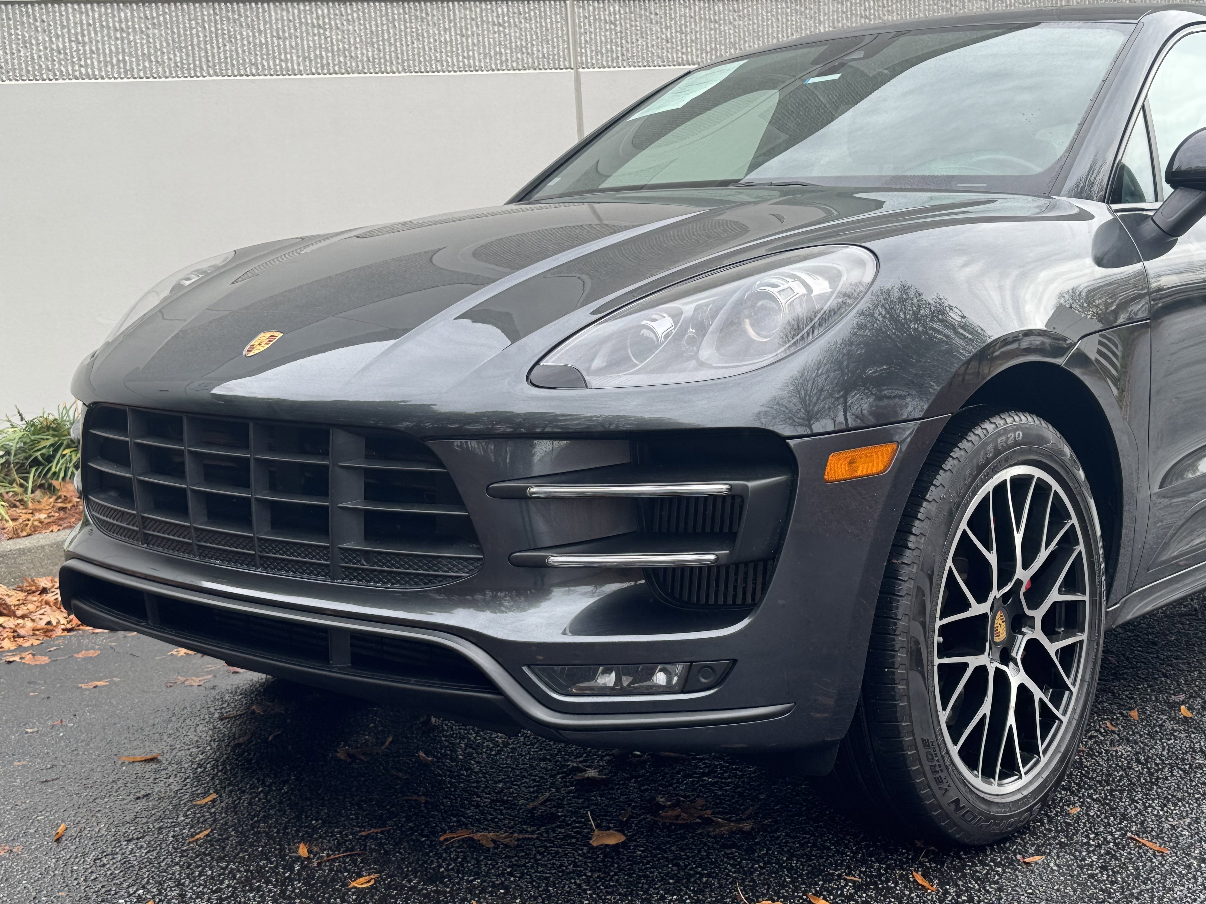 Used 2017 Porsche Macan Turbo image 6