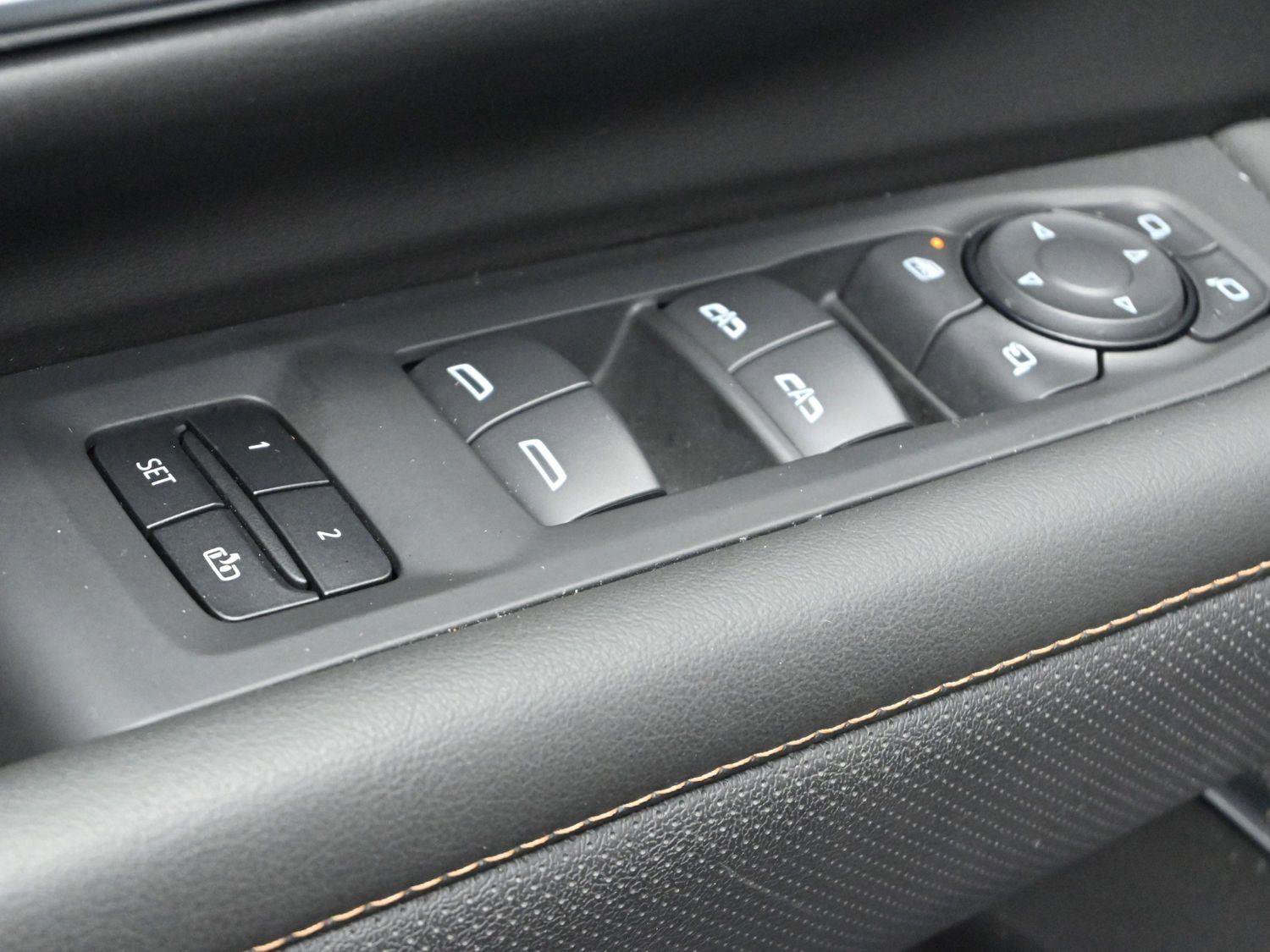 Used 2023 GMC Yukon AT4 w/ AT4 Premium Plus Package image 14