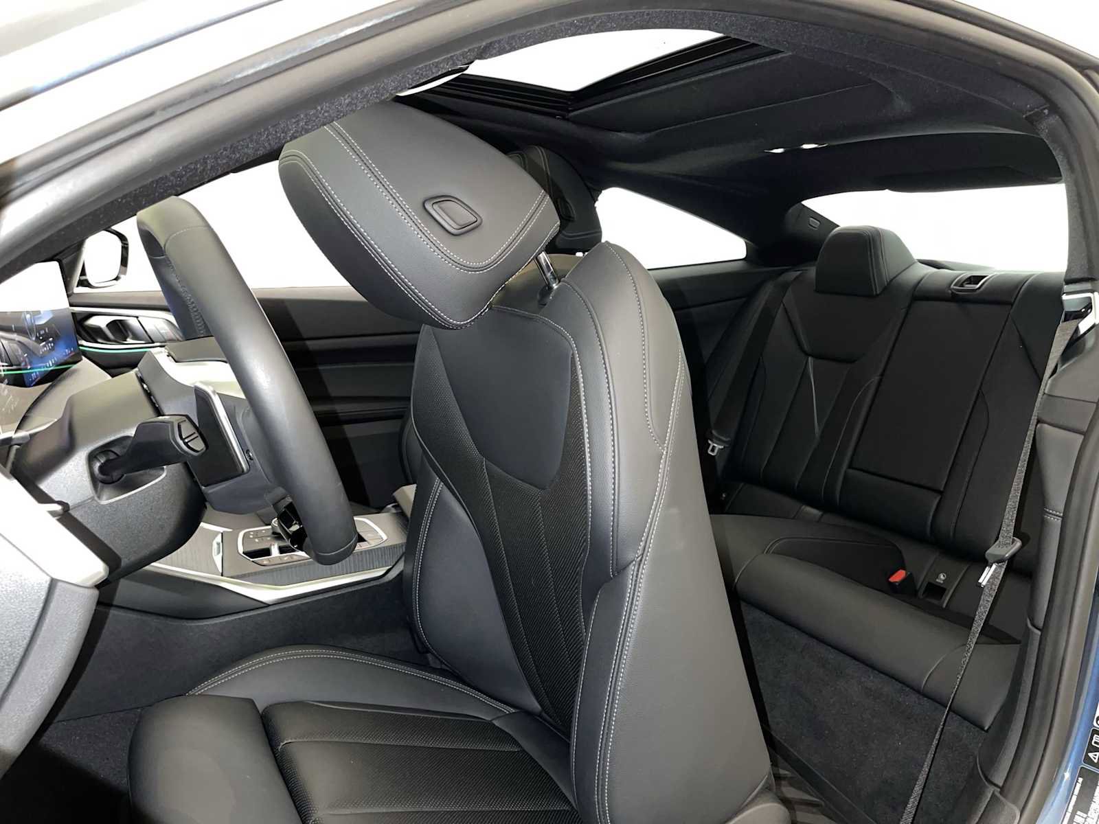 Used 2025 BMW 430i xDrive Coupe w/ Convenience Package image 21