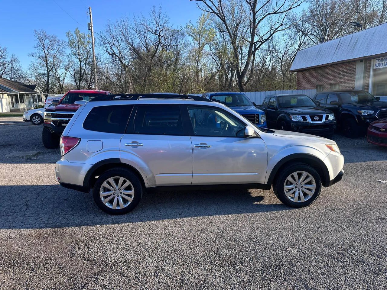Used 2011 Subaru Forester 2.5X Premium AWD/4WD image 4