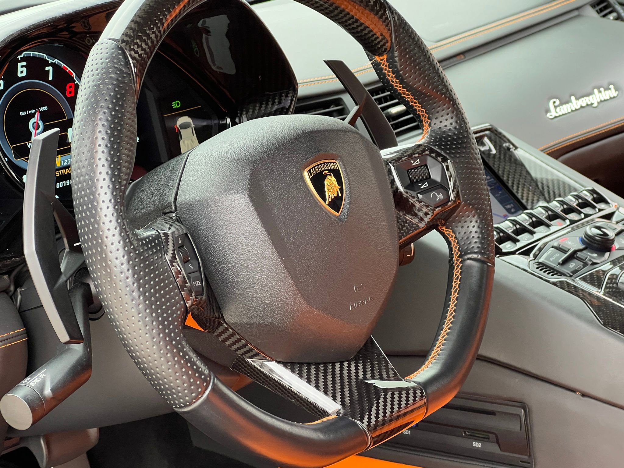 Used 2014 Lamborghini Aventador LP 700-4 image 29