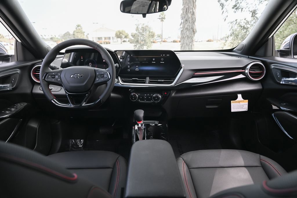 New 2026 Chevrolet Trax RS w/ Sunroof Package FWD image 18