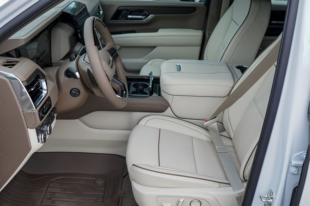 New 2026 GMC Yukon XL Denali w/ Denali Reserve Package AWD/4WD image 10