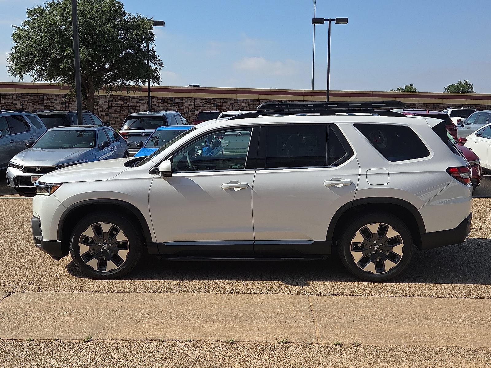 New 2026 Honda Pilot Elite image 2