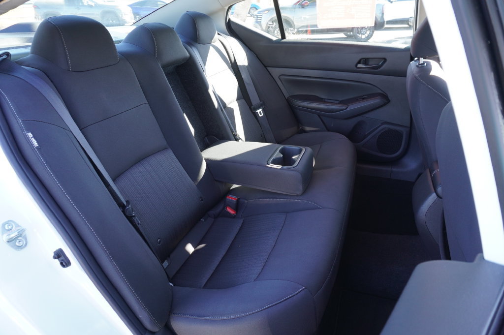 Certified 2025 Nissan Altima 2.5 SV FWD image 9