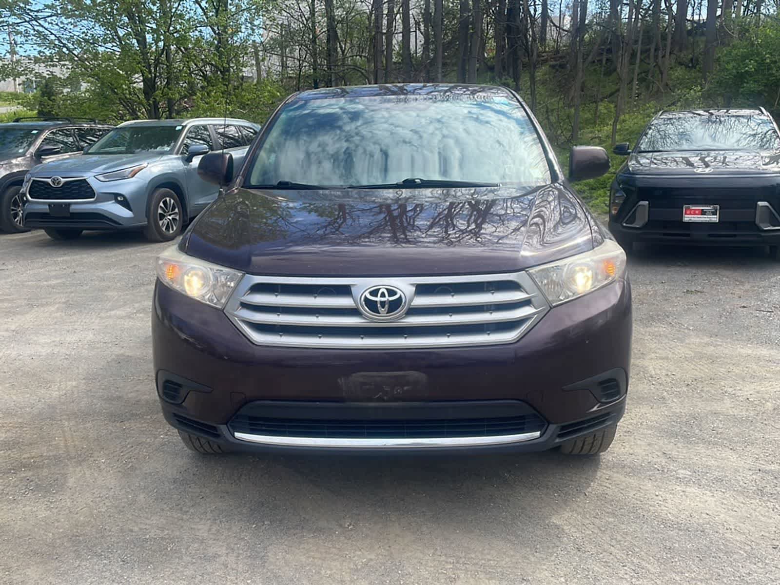 Used 2012 Toyota Highlander 4WD w/ Tow Pkg image 12