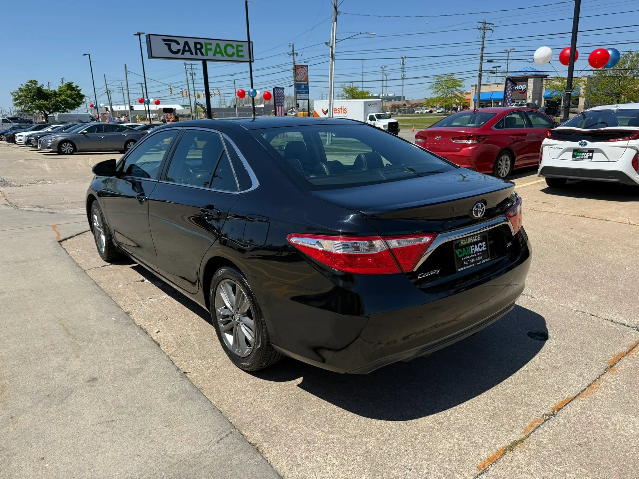Used 2016 Toyota Camry SE FWD image 9