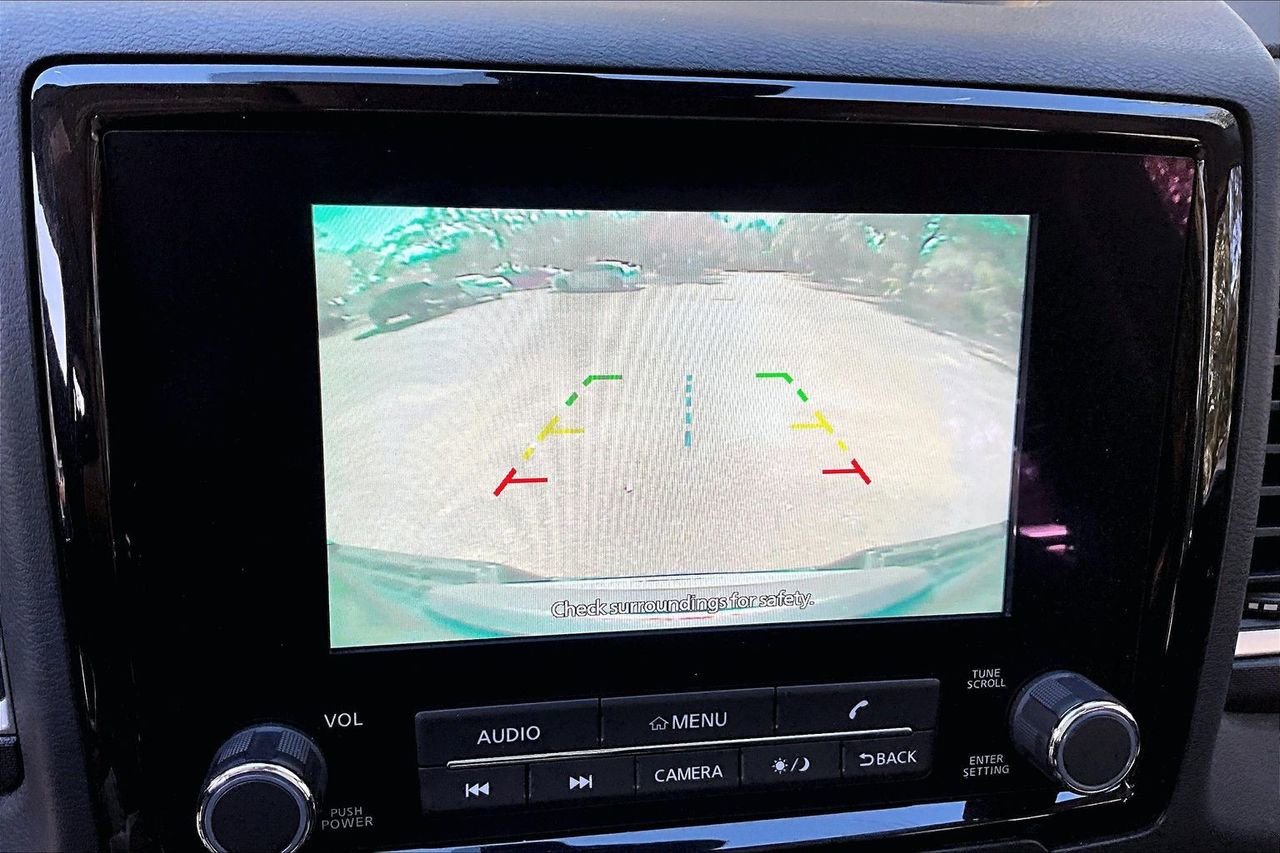 Used 2024 Nissan Frontier SL w/ Technology Package image 13