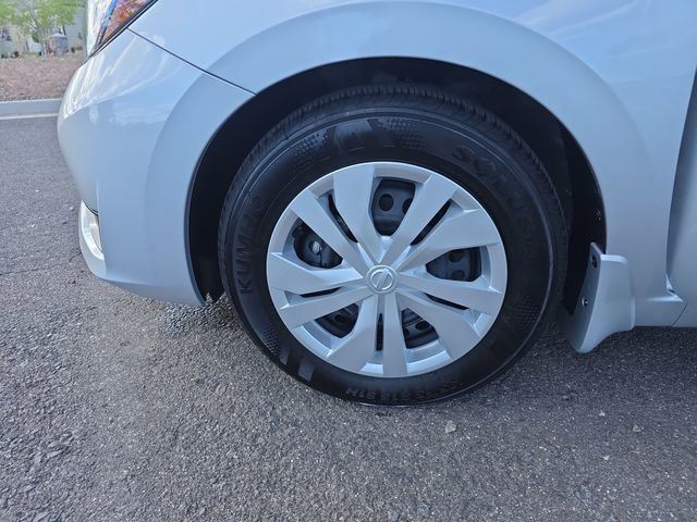 Used 2025 Nissan Versa S w/ Trunk Package image 10