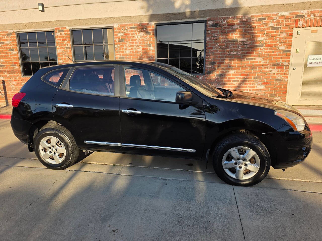 Used 2014 Nissan Rogue S image 7
