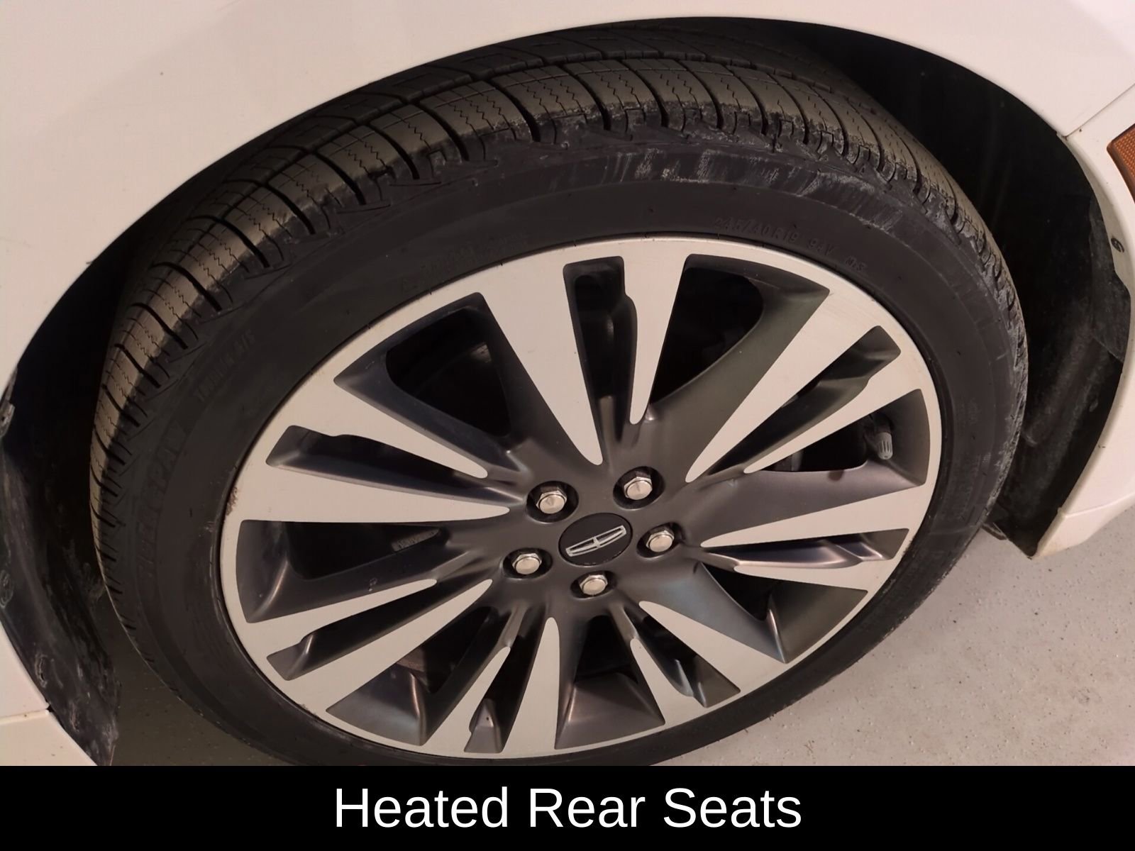 Used 2020 Lincoln MKZ Reserve w/ Elements Package image 2