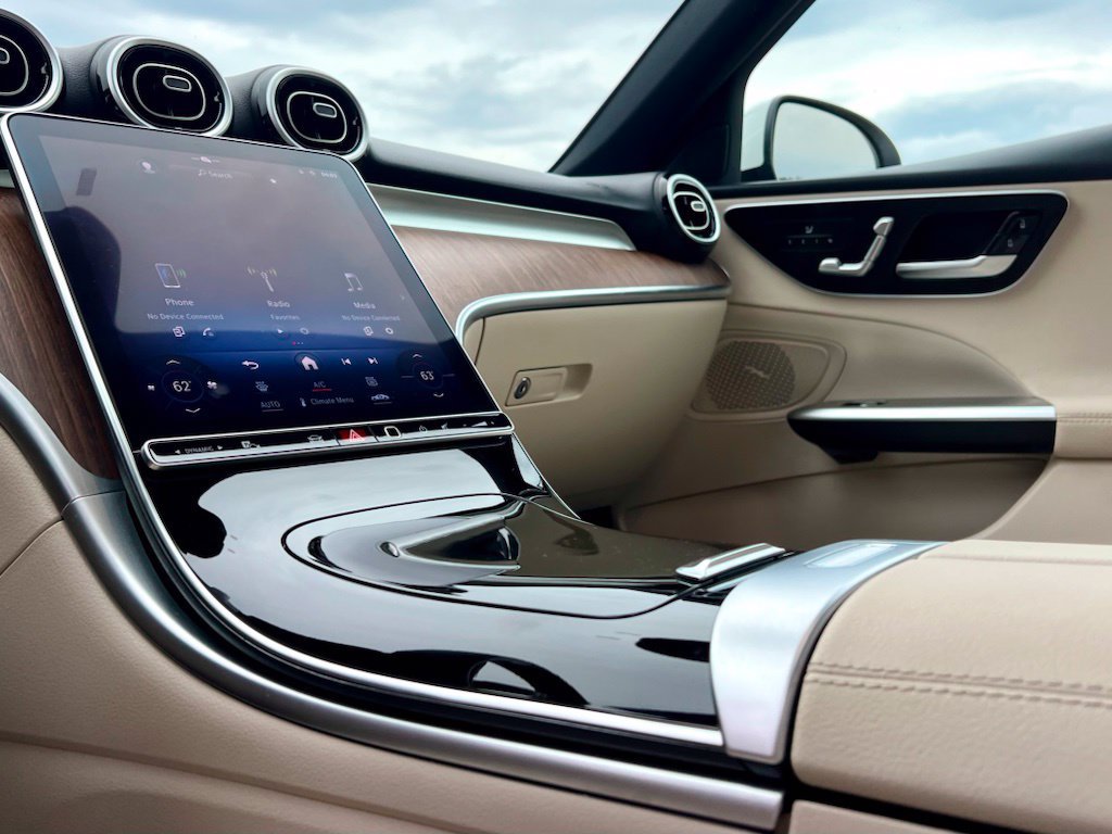 Certified 2024 Mercedes-Benz C 300 4MATIC Sedan image 20