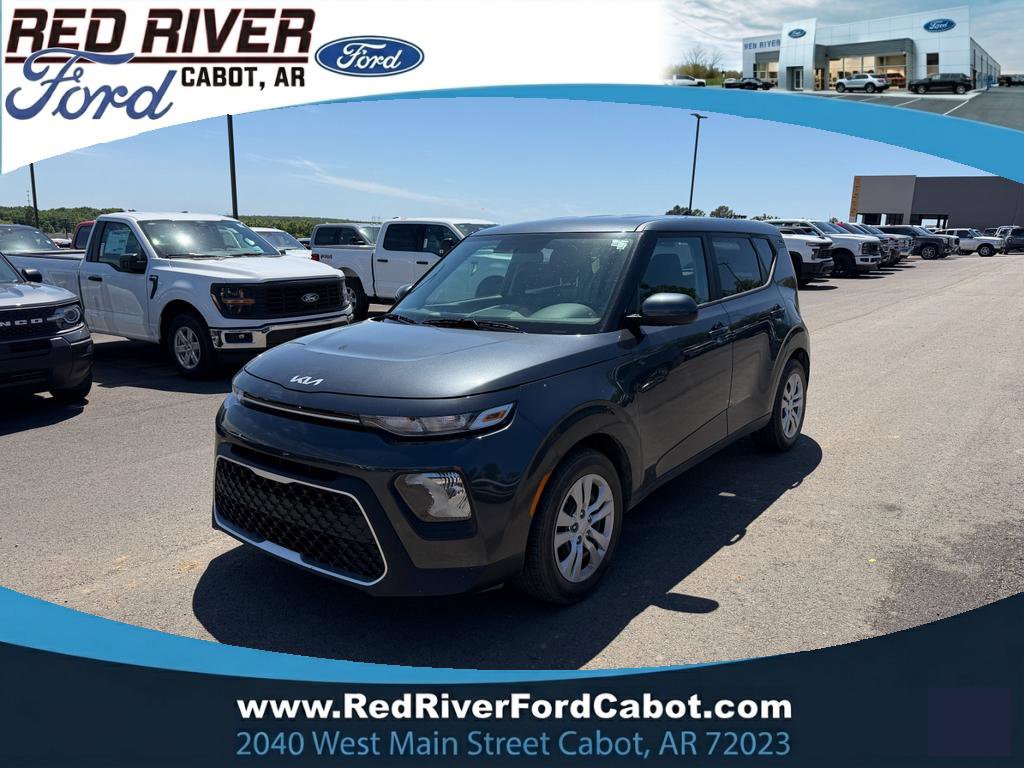 Used 2022 Kia Soul LX FWD image 1