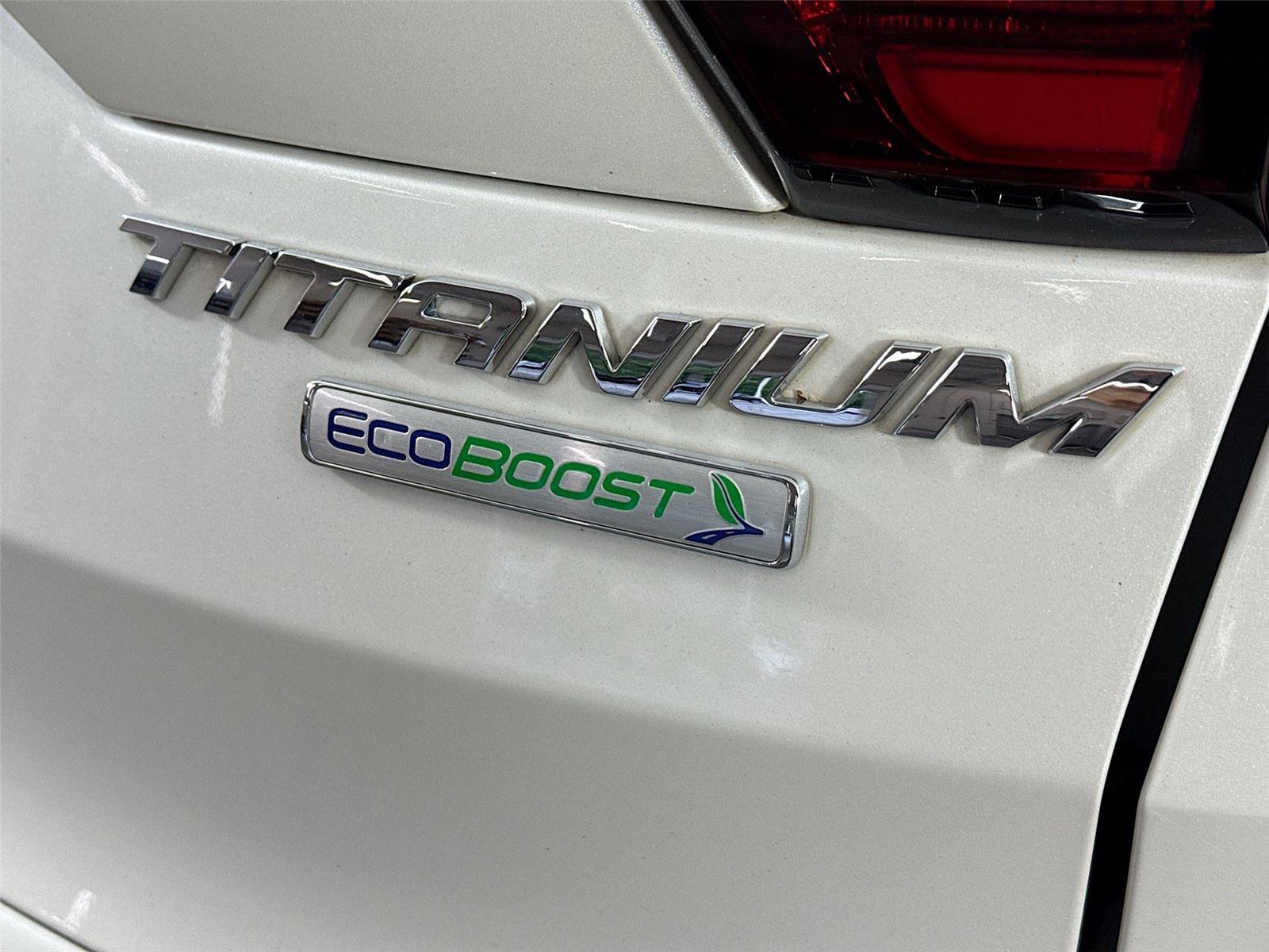 Used 2019 Ford Escape Titanium FWD image 15