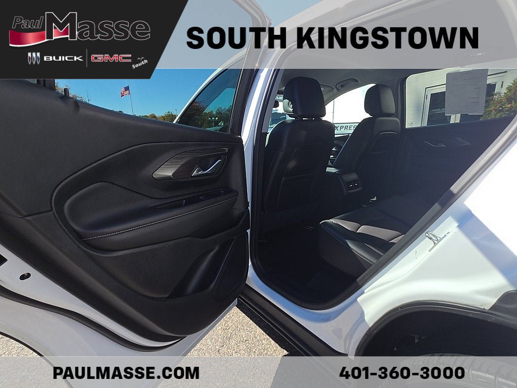 Used 2023 GMC Terrain SLT AWD/4WD image 18