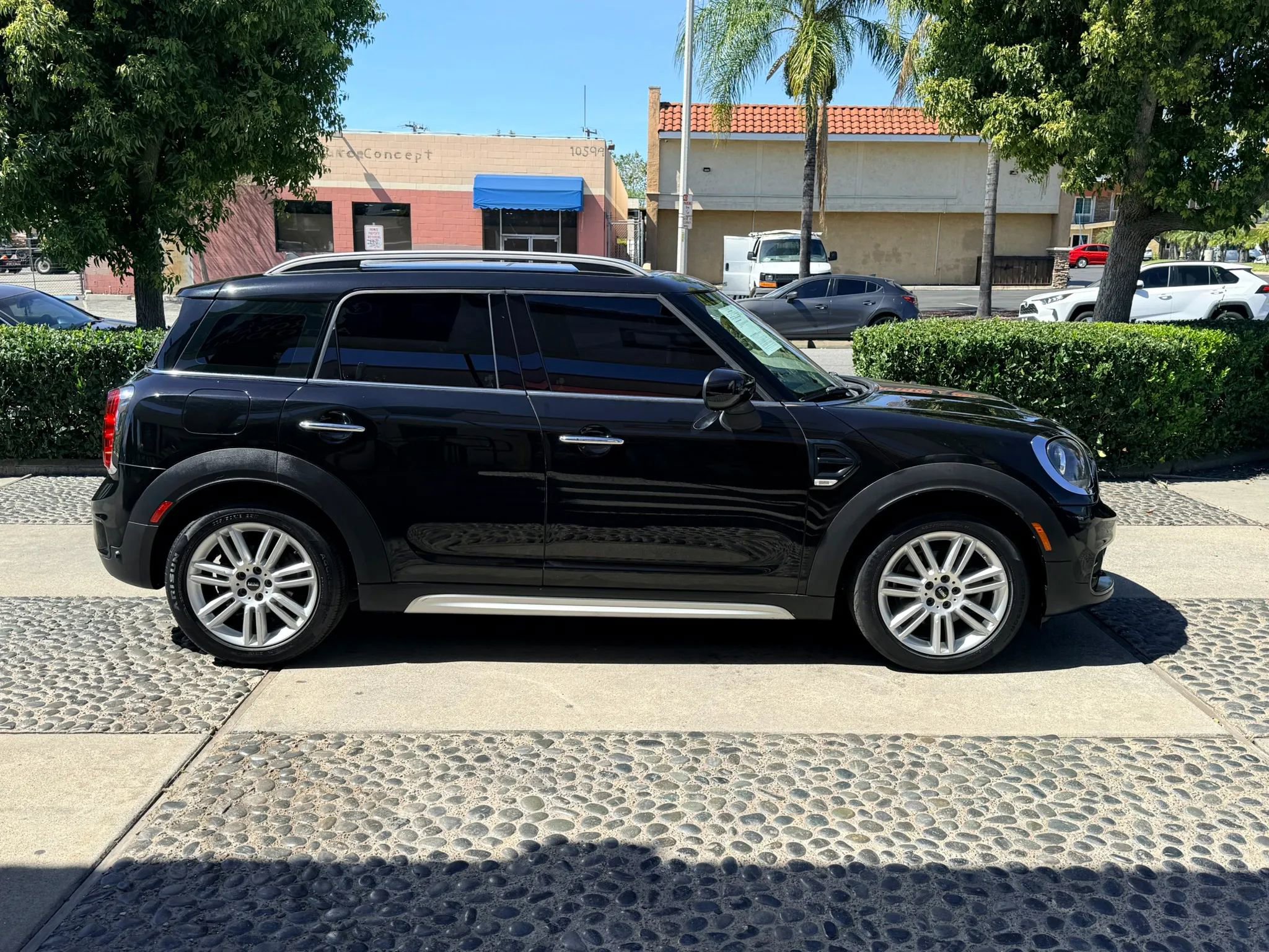 Used 2020 MINI Cooper Countryman FWD image 4
